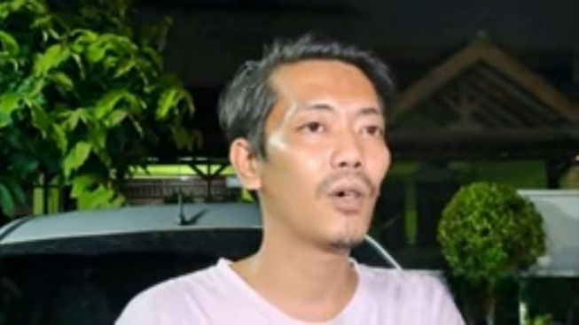 Belum Sembuh dari Penyakit, Indra Bekti Ditimpa Masalah Perceraian, Seperti Ini Cara Keluarga Berikan Support!