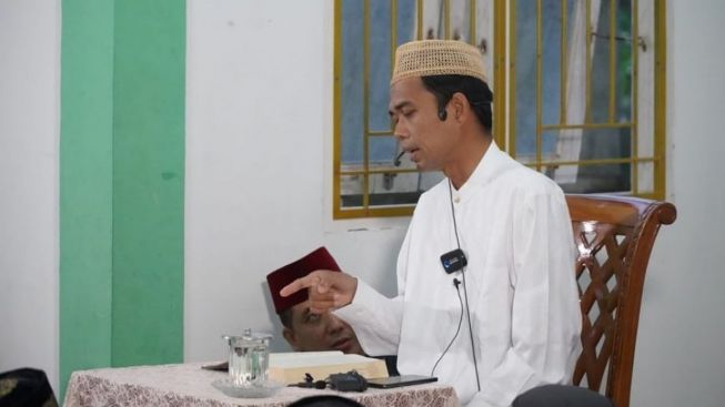 Al Quran Merubah Benda Biasa? Ustadz Abdul Somad: Menjadi Mulia