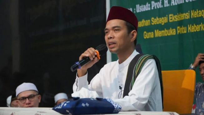 Wajib Mengqadha Sholat Fardhu yang Pernah Ditinggalkan! Ustadz Abdul Somad: Begini Caranya