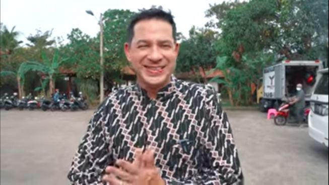 Waduh! Ari Wibowo Ogah Jabat Tangan Inge Anugrah saat Sidang, Ternyata Ini Alasan Aslinya