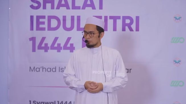 Inilah Amalan yang Mendekatkan ke Surga, Ustadz Adi Hidayat: Hanya Bisa Diselesaikan oleh Perempuan!