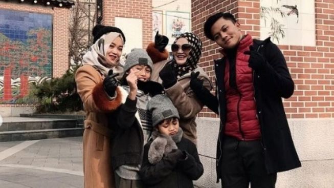 Merinding! Cerita Rizky Febian sebelum Lina Jubaedah Meninggal Dunia: Gua Mual