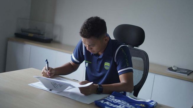 Persib Bandung Masih Penasran dengan Aksi Abdul Aziz di Lapangan?