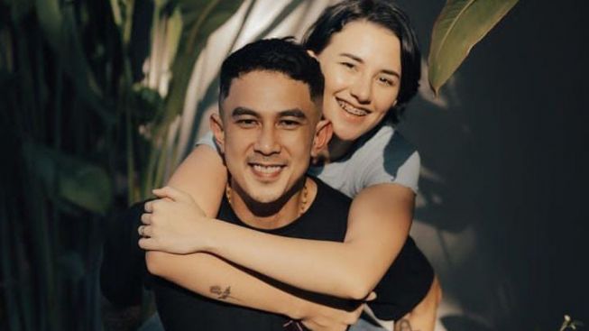 Isinya bikin Geram! Eks Pemain GGS Dahlia Poland Bongkar Chat Mesra Fandy Christian dengan Selingkuhannya
