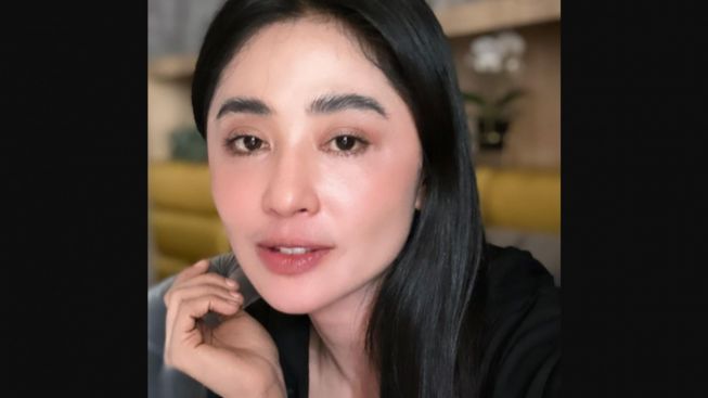 Dewi Perssik Nangis Dibentak Pak RT saat Mediasi Polemik Hewan Kurban, Tepis Adanya Kepentingan Politik