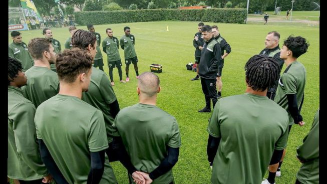 Dipandu Eks Pelatih PSM Makassar, Rafael Struick Latihan dengan Tim Utama Ado Den Haag Jadi Pusat Perhatian