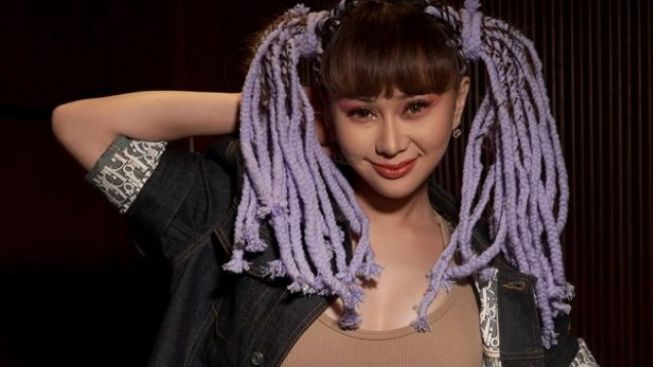 Denise Chariesta Marah pada Netizen: Dimintain Donasi Nggak Mampu Ngasih, Makanya Kerja!