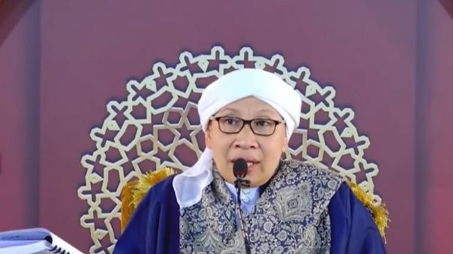 Benarkah Anak Perempuan Tidak Wajib Membahagiakan Orang Tua setelah Menikah? Ini Kata Buya Yahya