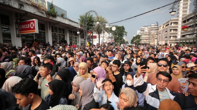 Asian Africa Festival 2023 Disambut Meriah oleh Warga: Walaupun Panas tapi Seru, Kami Menikmati Acara Keren Ini