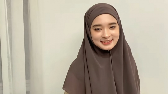 Inara Rusli Menyebut Virgoun di Unggahan Instagram, Netizen: Rujuk Kayak Lady?