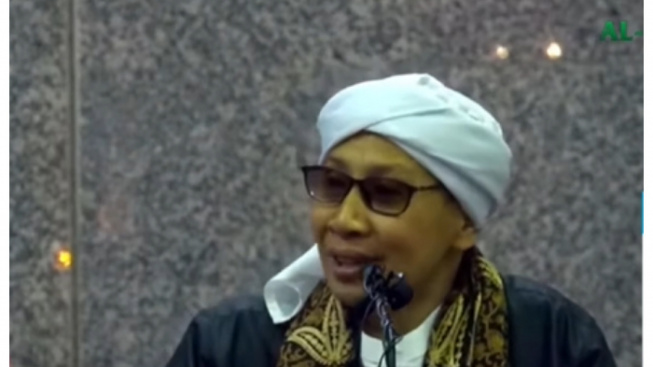Buya Yahya Berikan 3 Amalan untuk Para Orang Tua supaya Mendidik Anak Jadi Sholeh dan Sholehah