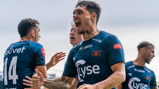 Operan Shayne Pattynama Bawa Viking FK ke Puncak Klasemen Liga Norwegia