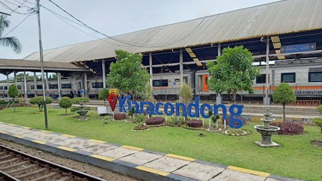 Breaking News! Petugas Kebersihan Stasiun Kiaracondong Bandung Sigap Amankan Tas Berisi Uang Tunai Rp10 Juta yang Tertinggal di Musala