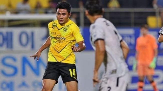 Momen Asnawi Mangkualam Dapat Kartu Merah di K-League 2, Netizen: Gara-gara Hasutan Mamat