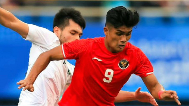 Timnas Indonesia U-24 Tak Berdaya Melawan Uzbekistan, Netizen Sebut Kedatangan Ramadhan Sananta Sia-sia