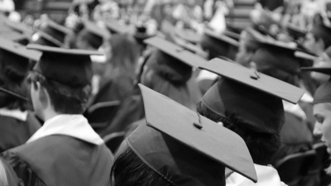 Apa Perbedaan Beasiswa Fully Funded dan Partial Funded? Simak  Penjelasan dan Contohnya
