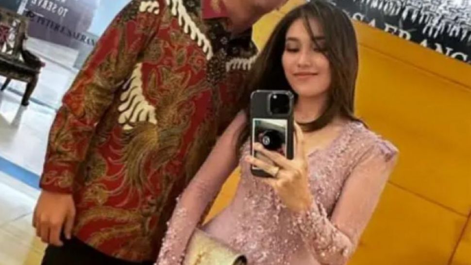 Ayu Ting Ting Gandeng Boy William Di Acara Nikahan Kiki Saputri Komentar Warganet Jadi Sorotan