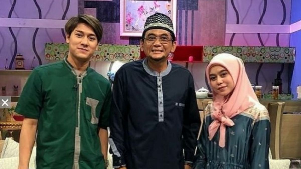Potret kebersamaan Rizky Billar-Lesti Kejora dengan Ustaz Subki Al Bughury [Instagram/subkialbughury_]