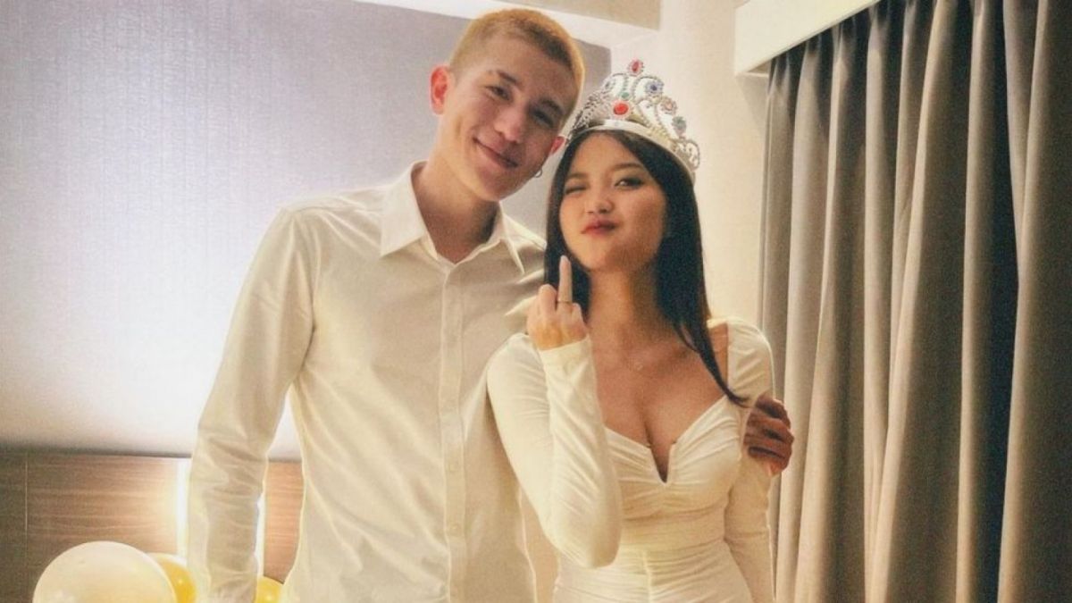 Mantan Pacar Brisia Jodie Kagetkan Pacar di Hotel, Netizen ke Maria Eka: Istigfar, Sadar Yu Sadar [Instagram Maria Eka (suara.com)]