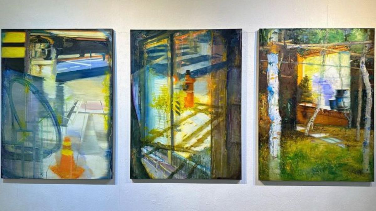 Lukisan Roh Yoon Seo yang dipamerkan di Ewha Womans University [Instagram @rys_art__ & @rohyoonseo]