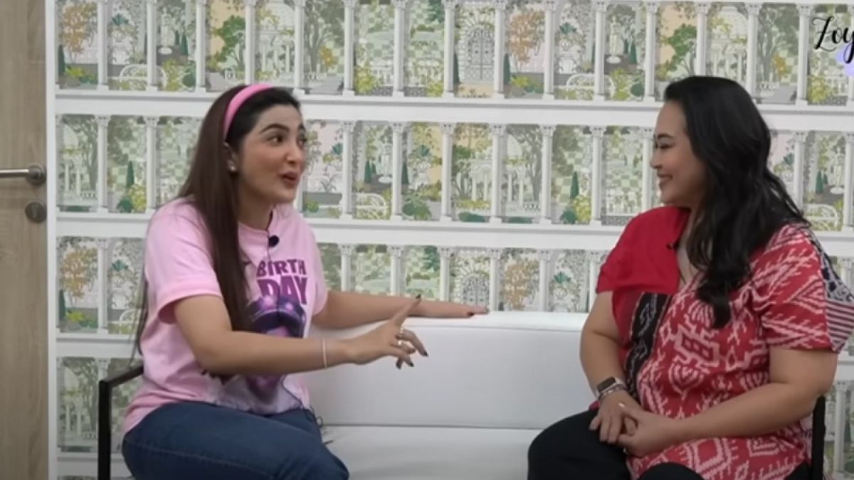 Ashanty blak-blakan soal urusan ranjang. [Youtube zoya amirin]