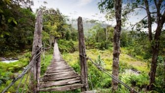 Jembatan Gantung di Kabupaten Cianjur Ambruk Terseret Air Sungai