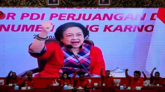 Gerakan WNI Gugat Jokowi, Laporkan Petugas Partai ke Ketum PDIP Megawati