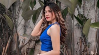 Yanti Palinggi, Pramugari Seksi, Cetar Membahana