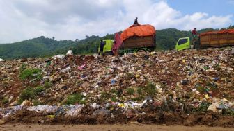 TPA Sarimukti Bandung Barat Berakhir pada 2024