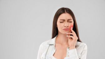 Tips Menyembuhkan Sariawan Pada Mulut, Penyakit Tidak Menular Tapi Membuat Jengkel