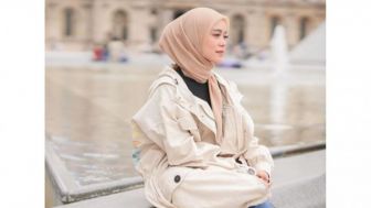 Paman Lesti Kejora Menangis Saat Menceritakan Kondisi Keponakannya