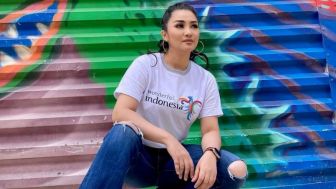 Fitri Carlina Dukung Lesti Kejora Tak Tampil di TV Kalau Kasus KDRT Sudah Hilang Nanti Bersinar Lagi