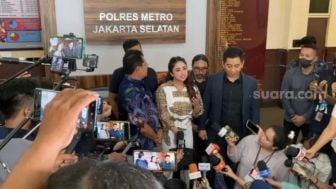 Dilema hingga Menangis Dengar Cerita Ibu-Ibu yang Dilaporkannya, Dewi Perssik tetap Ambil Langkah Tegas karena Alasan Ini