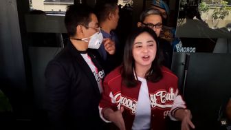 Dewi Perssik Senang saat Hendak Bertemu Haters: Dia yang Nantangin Mulu...