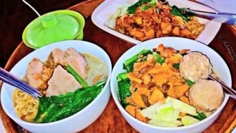 Rekomendasi Bakso Bandung Enak, Murah dan Banyak Varian yang Wajib Dikunjungi Para Pecinta Wisata Kuliner