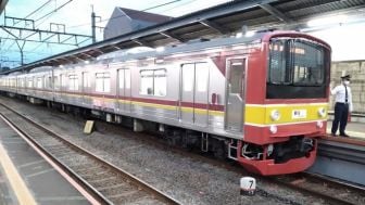 Ketahuan Mesum di KRL, Ini Sanksi Tegas yang Bikin Dua Penumpang Tersebut Tidak akan Bisa Naik Kereta Lagi