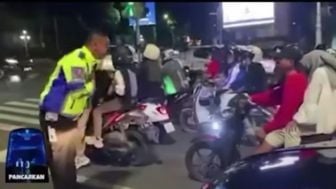 Kumpulan Tips Berkendara Mobil Maupun Motor Agar Tetap Nyaman Dan Aman Di Jalan Raya