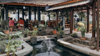 Rekomendasi Tempat Nongkrong di Kabupaten Bandung Barat yang Hits dan Instagramable, Pecinta Kuliner Wajib Datang!