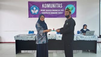 Guru SMAN 2 Padalarang Terpilih Menjadi Ketua MGMP Bahasa Indonesia SMA Kabupaten Bandung Barat