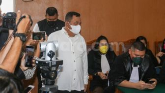 Kuat Maruf Divonis 15 Tahun Penjara: Tak Tinggal Diam, Pengacara Buru-buru Lakukan Hal Ini