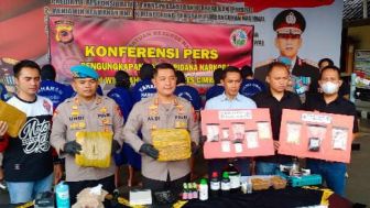 Polres Cimahi Bekuk Puluhan Tersangka Pengedar Narkoba