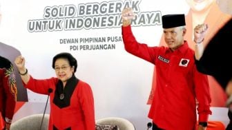 Biodata Profil Ganjar Pranowo: Calon Presiden 2024 dari Partai PDIP, Ternyata Gak Cuman Jadi Politisi, Ia Bekerja di PT Ini