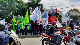 Peringati May Day, Perwakilan Buruh asal Bandung Barat Aksi di Jakarta