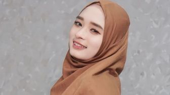 Inara Rusli Disebut Kacang Lupa Kulitnya Oleh Mantan Kakak Iparnya : "Kulit Kacang Itu Harus Dibuang"