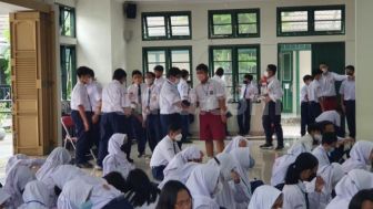 Rahasia Kunci Jawaban MPLS 2023 untuk SMP, SMA, dan MA: Ayam Selimut, Air Gunung, Chiki Zodiak, dan Lainnya