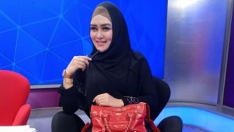 Lebih Kejam dari KDRT, Zeda Salim Diperlakukan Seperti Ini Oleh Sang Suami