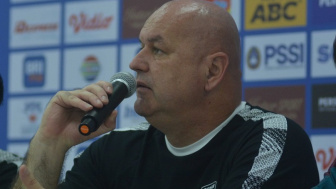 Bojan Hodak Sebut Persib Bandung Jauh dari Kepercayaan Diri yang Berlebihan