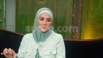 Postingan Ahmad Dhani dan Mulan Jameela Adu Bibir Dicibir: HP Disabotase