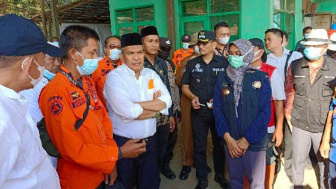 Pemkab Bandung Barat Bakal Bantu Warga Terdampak Kebakaran TPA Sarimukti