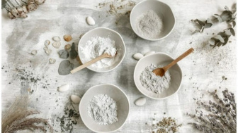 Jangan Tercengang, Campurkan Baking Soda dengan Air dan Siram Tanaman Hias! Hasilnya Bikin Takjub